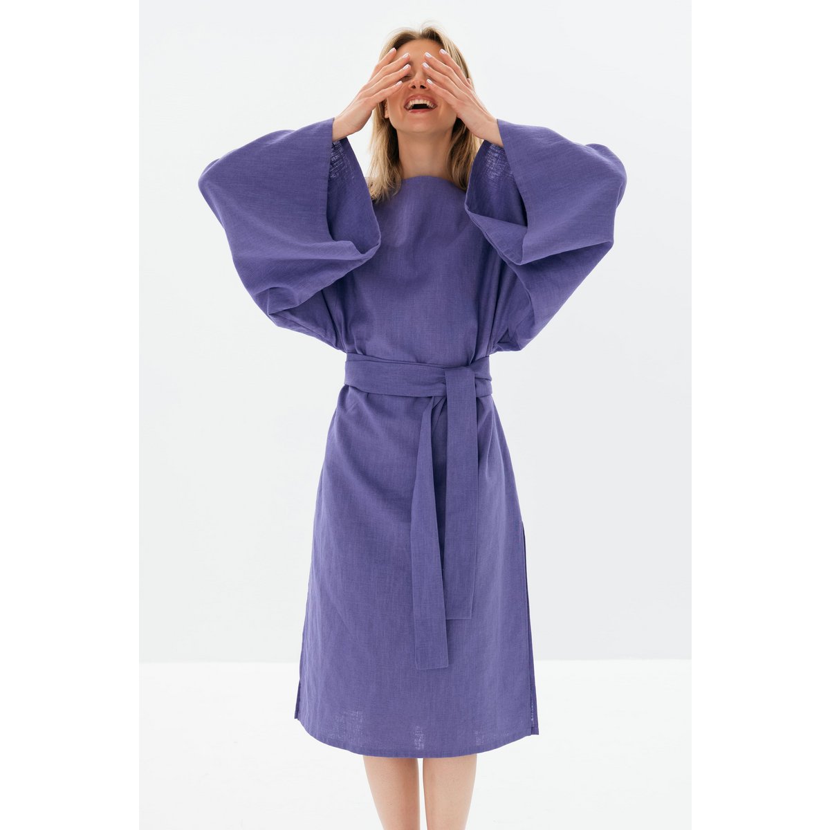 WHISPER — Vestido midi con mangas de kimono de lino lavado a la piedra