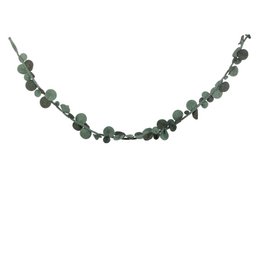 A long, green felt garland with eucalyptus leaves and berries, measuring 180cm in length. Suitable for decorating children's rooms or events.