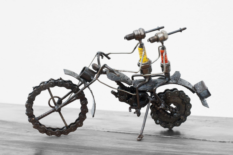 Motorcyclists: interior made from recycled spark plugs and motorcycle parts