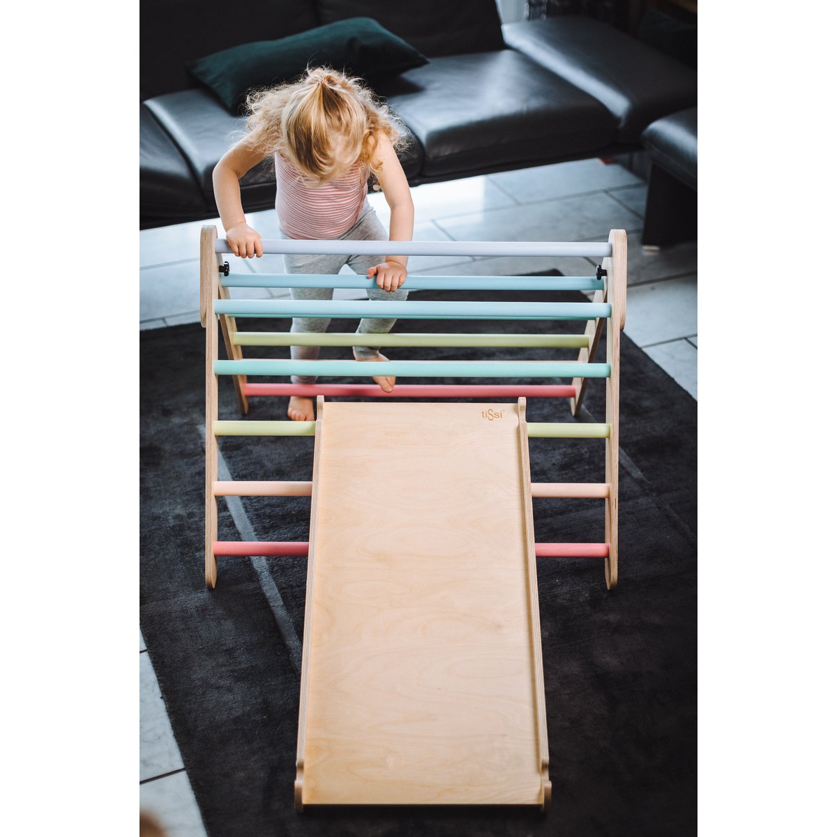 tiSsi® glijbaan met kleurrijke pastelkleurige klimwolken