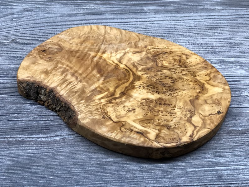 Cutting board RUSTIC (length approx. 23 - 25 cm)