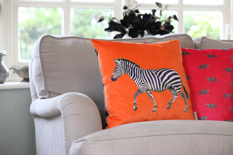 Zebra fløjlspude