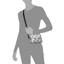 Iria Quintana ASO Crossbody Bag con diseño geométrico. 17.5x6x11.5 cm.