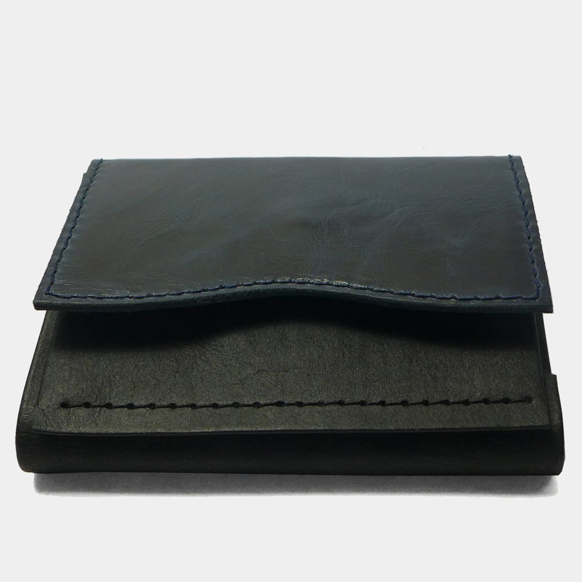 Minimal Wallet Slate Fusion 1 – innovation made of leather and paper