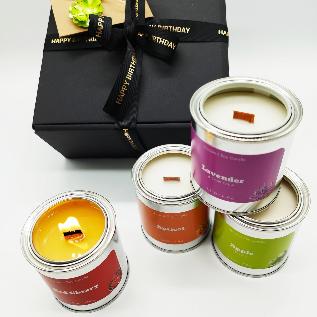 Hoogen Candles Pakiet prezentowy urodziny 4 pyszne świece zapachowe Morela, Czerwona Wiśnia, Jabłko i Lawenda - Rumianek