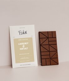 Organic chocolate bar with licorice root and sea salt, 50% milk chocolate.