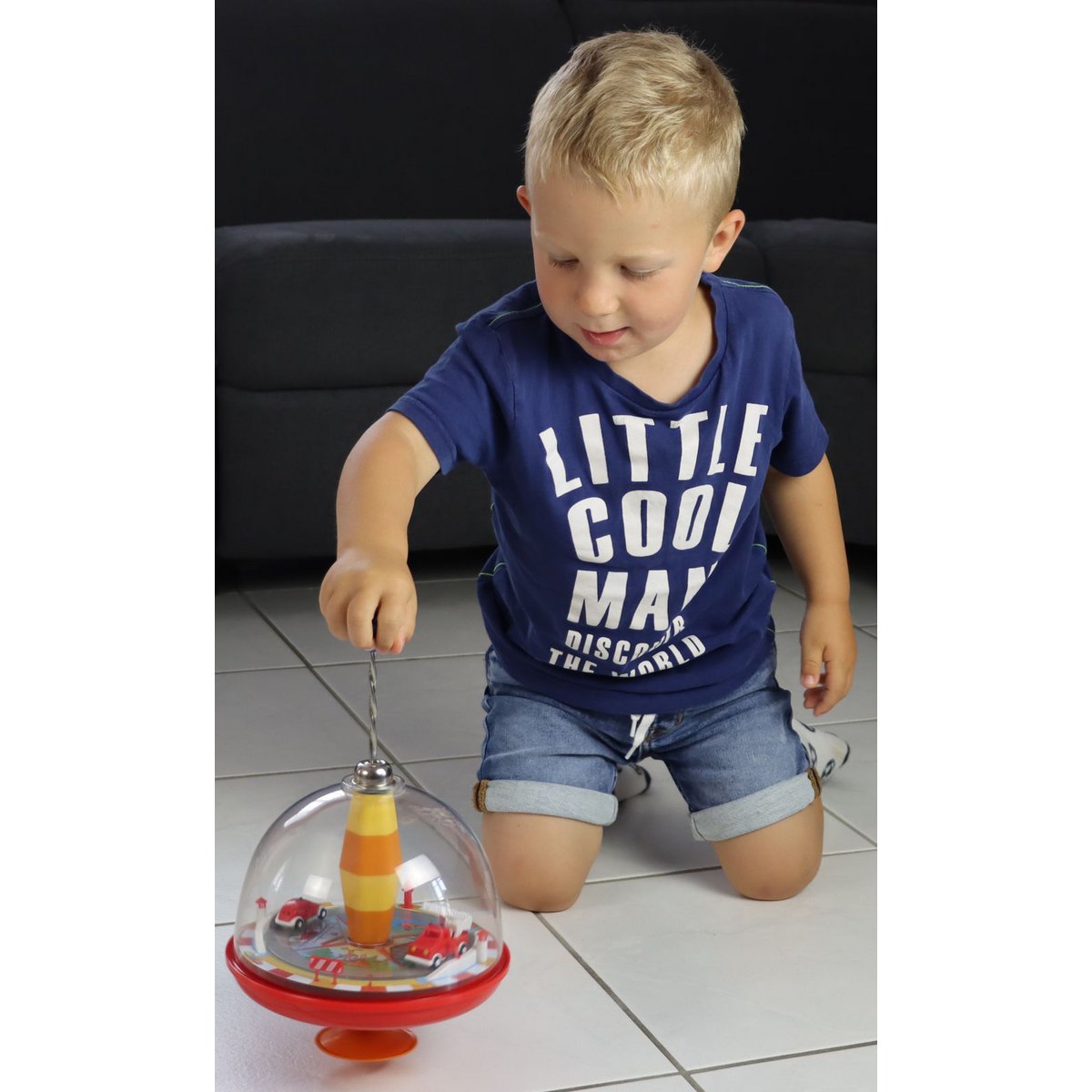 Fire brigade panorama spinning top for children, with sound and moving elements, Ø 19 cm