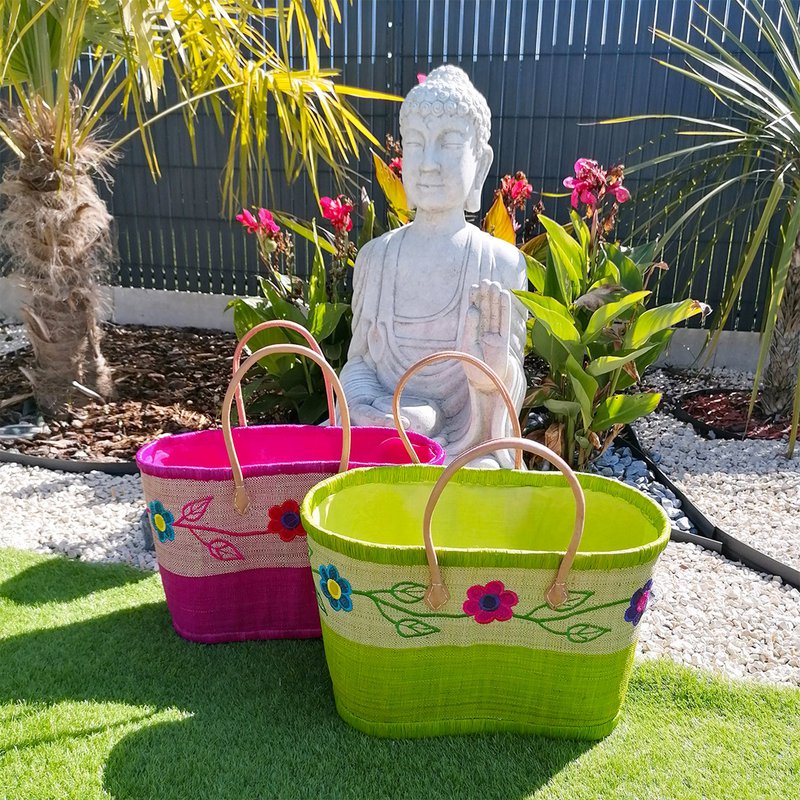 Handgefertigtes Rabane -Korb "Namakia" mit blumiger Stickerei