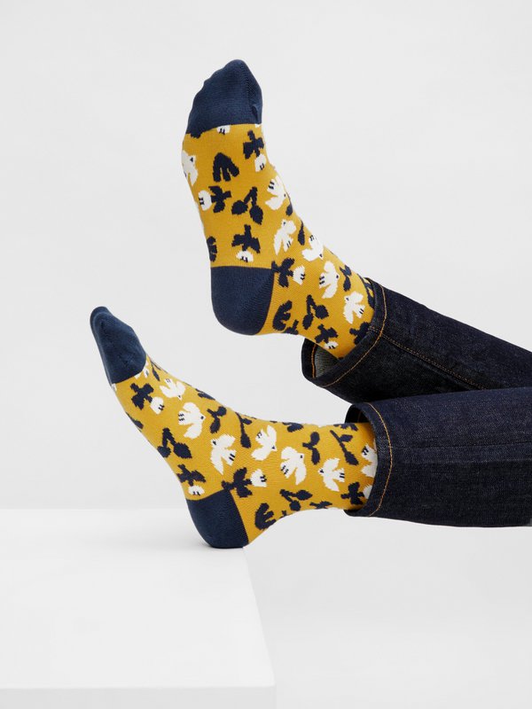 Organic socks with birds - Colorful socks with bird pattern by Myriam Van Neste "Birds"