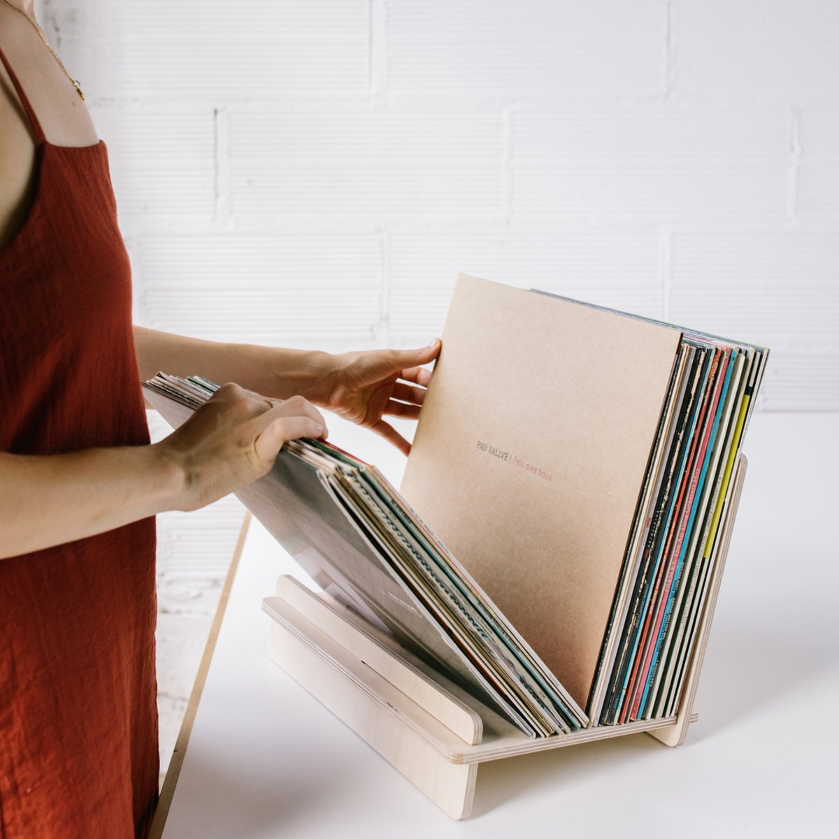 Understøttelse af vinylplader og bøger - LA GATZARA