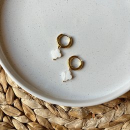 Clover Bloom – Hoops with White Four-Leaf Clover Charm