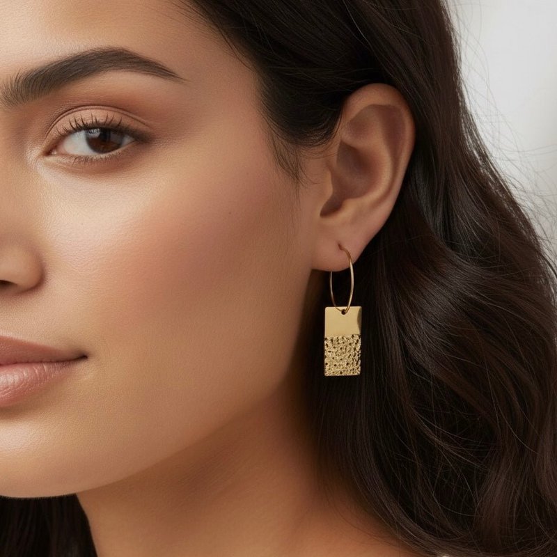 RECTANGULAR HOOP – Gold Geometric Circles