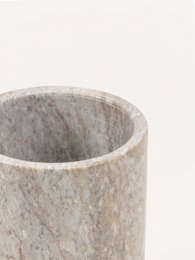 Mały wąski cylindryczny wazon bez pokrywki
