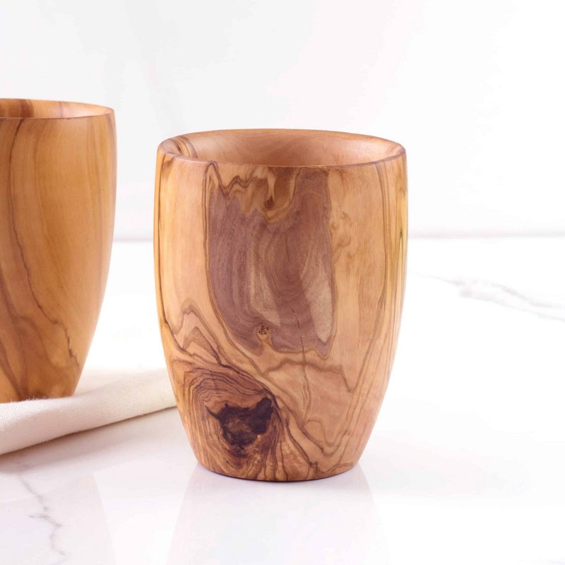 Grande tazza in legno d'ulivo fatta a mano