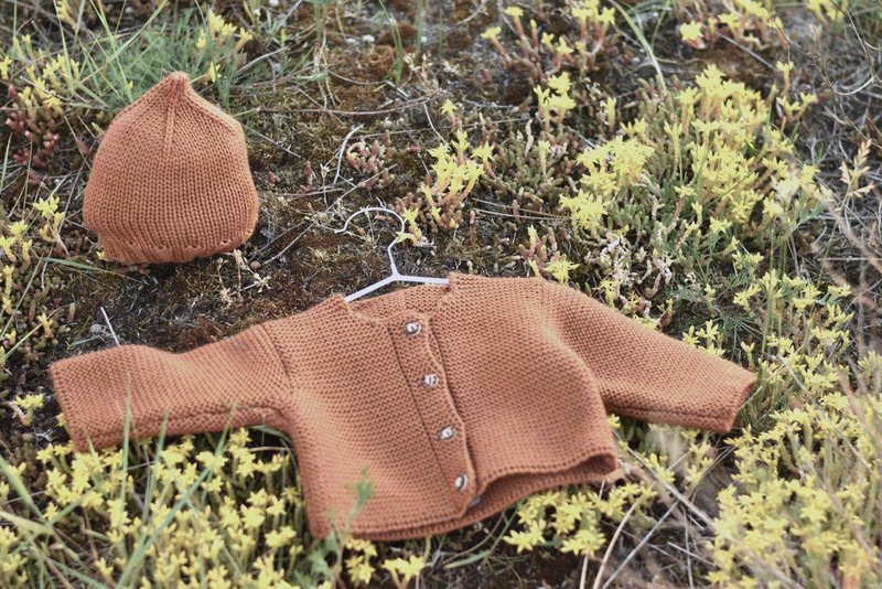 Cardigan for newborns and babies made from 100% finest merino wool - deer - the perfect gift for a birth