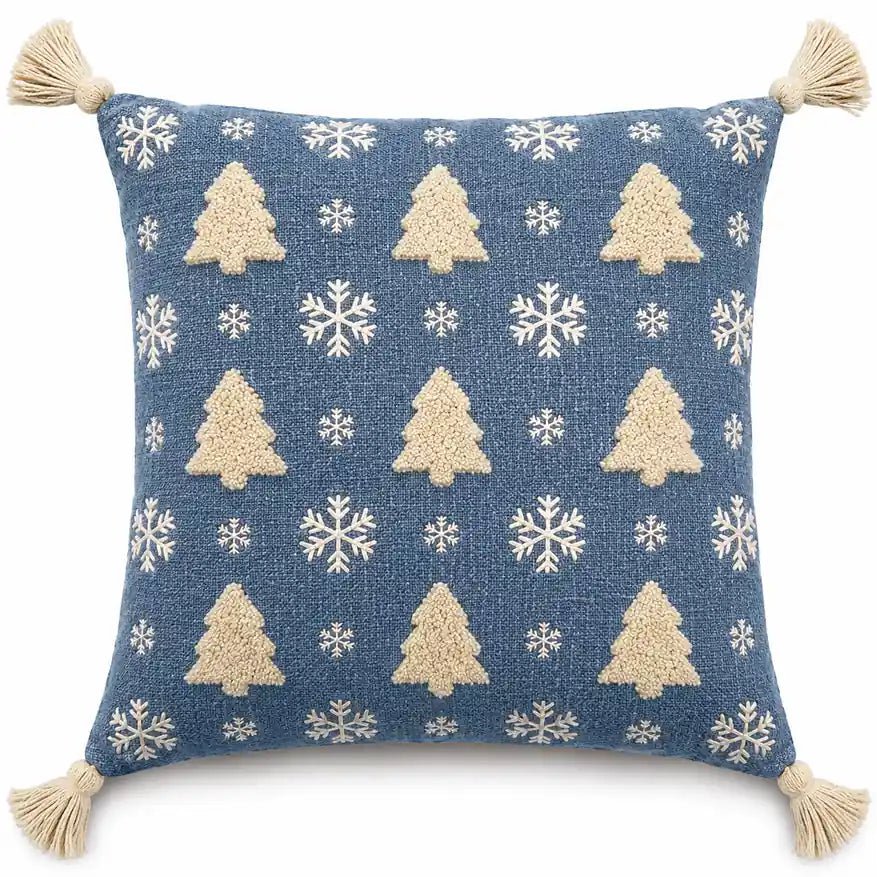 Blauwe Kerstbomen & Sneeuw – Kussenhoes / Kussenhoes – Kerst 45×45 cm – Urbane Hide
