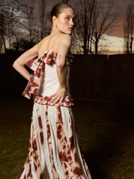 Top rosso con stampa floreale Noctis