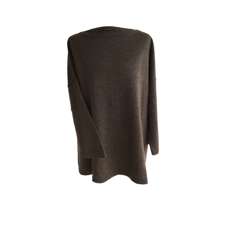 Round neck sweater