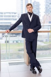 Dobbeltradet blazer i uld i marineblå Made in Italy