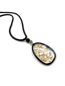 Long necklace black with pendant in resin and glass.