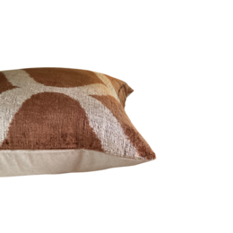 Velvet Ikat Kiss Khorra 50x50 cm