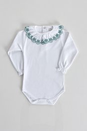 Thermal Body with Embroider Collar L/08