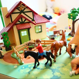 Tapis de jeu - paysage herbeux avec de la boue