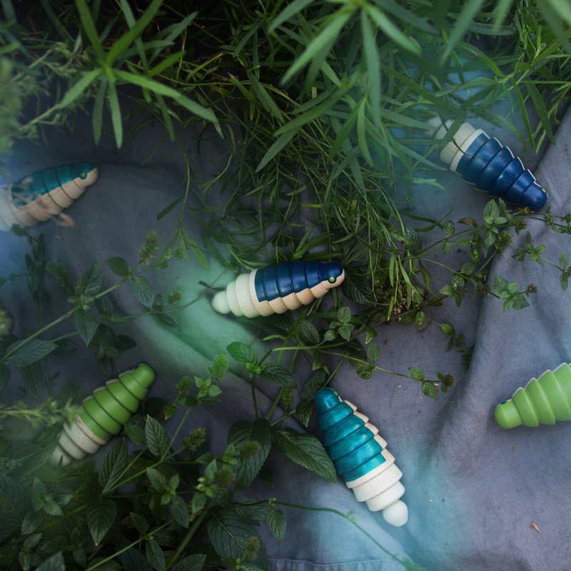 Glow in the dark firefly - Blue