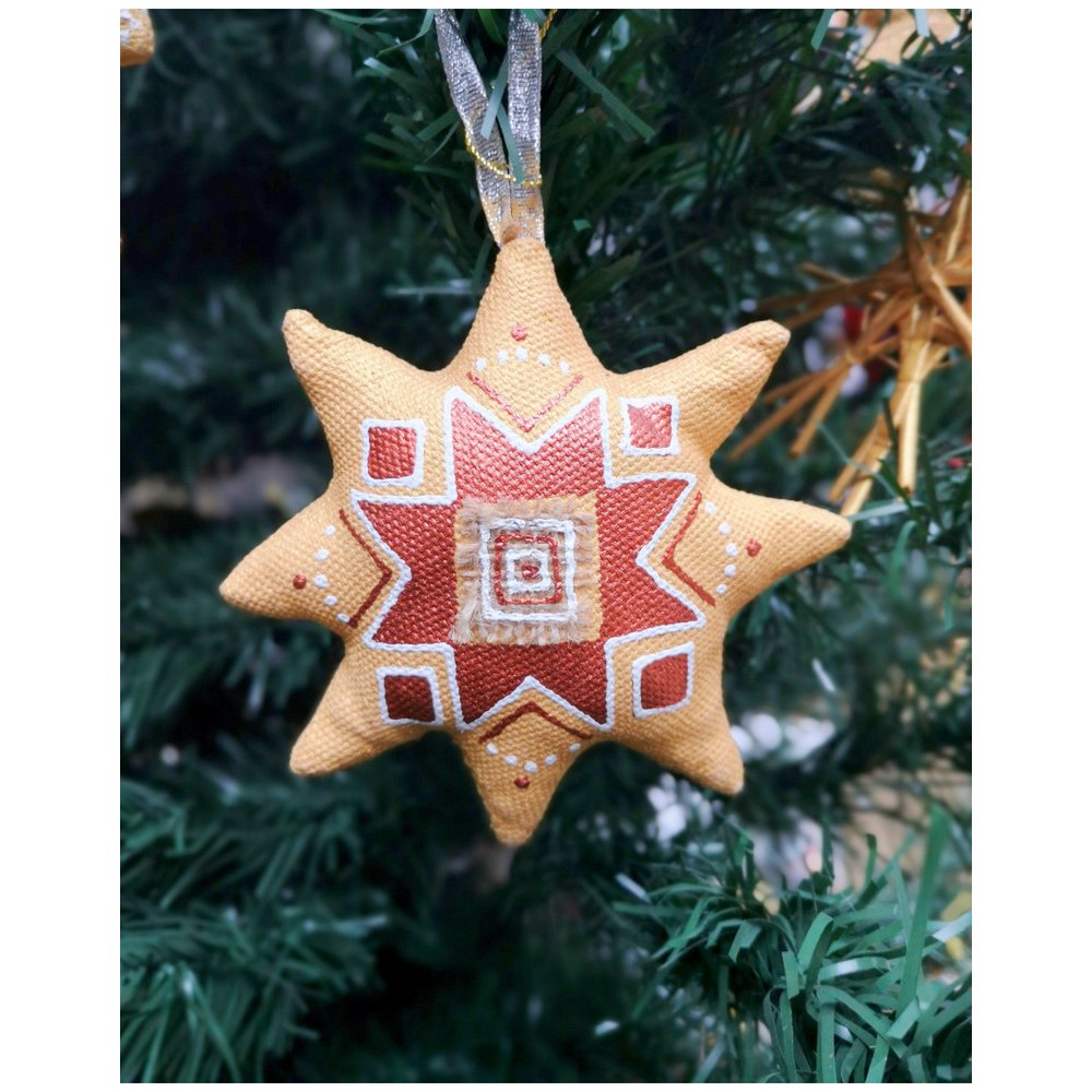 Étoile de Noël dorée
