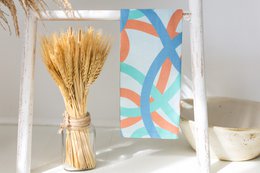 Paño de cocina con estampado de garabatos