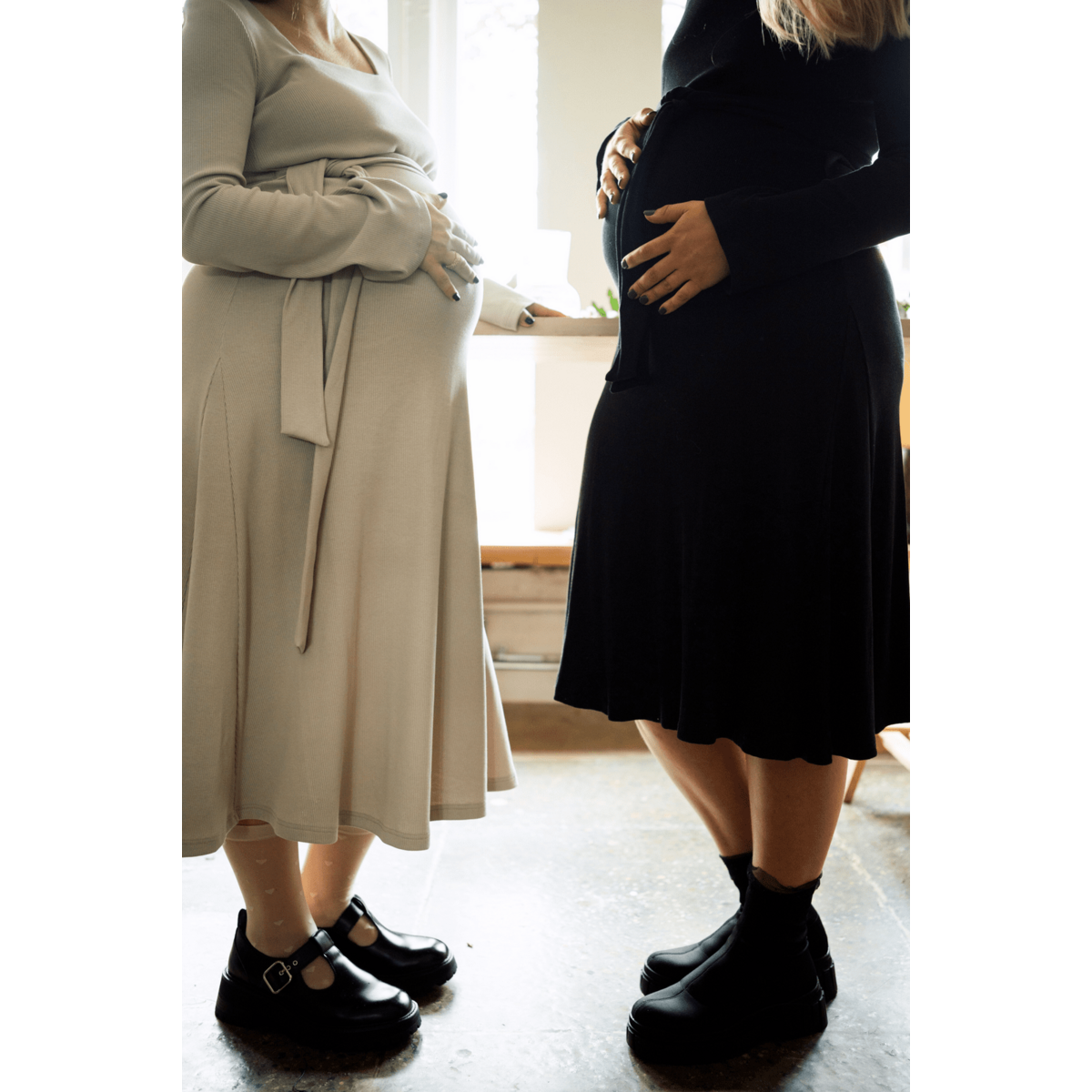 Vestido de maternidad y lactancia de tisu, negro