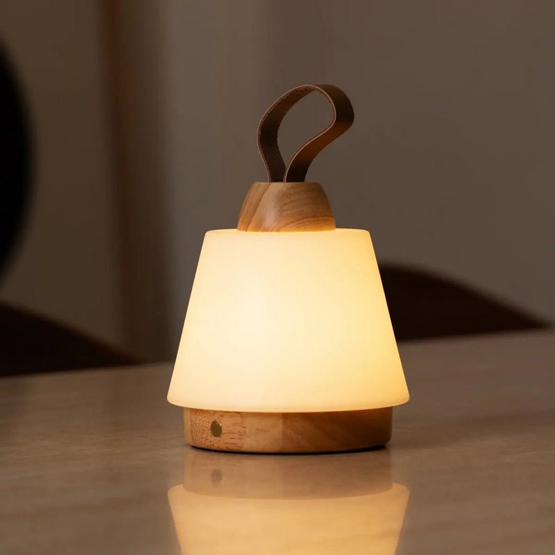 Liv Lysebrun Genopladelig Lampe