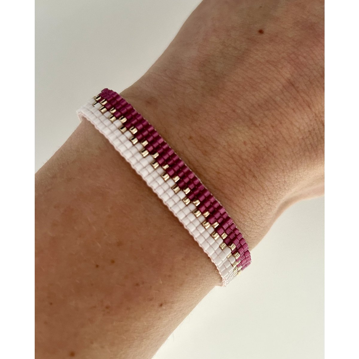 Pulsera cuentas miyuki blanco/rosa