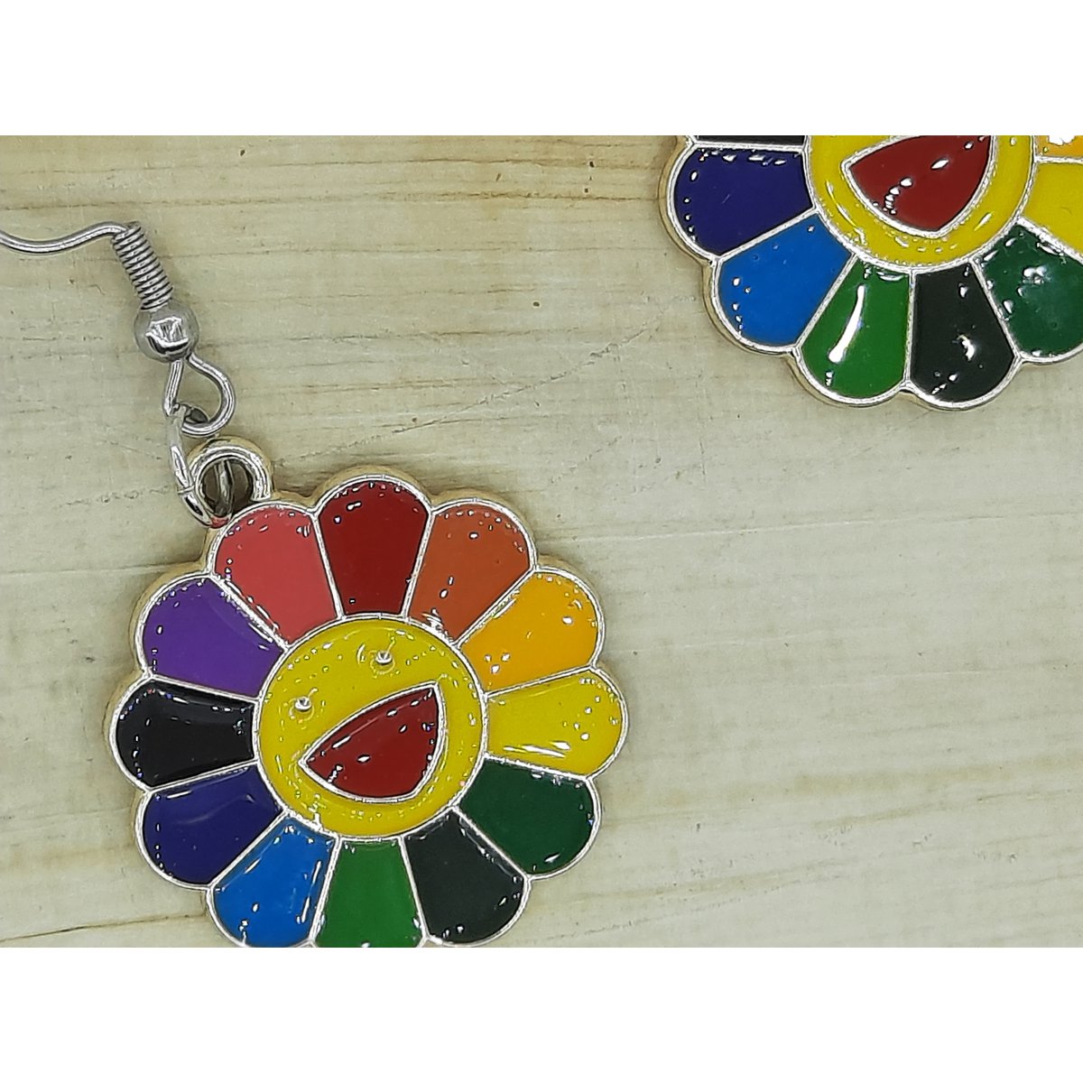 %23283 Children's smiley earrings