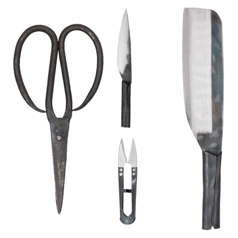 AUTHENTIC BLADES BASTELEI knife set in gift packaging