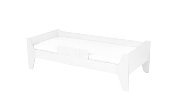 bird&berry junior bed