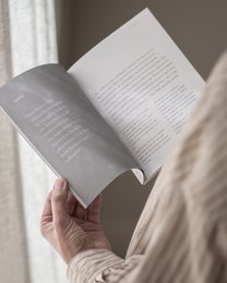 Verlangsamen Sie und spielen Sie eine Weile