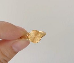 Peyton - Geometrischer Starburst-Ring