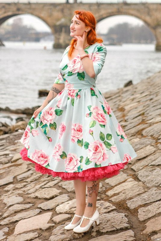 EU BOCK LISETTE BEX BLEU BLEUR TROIS SIRTER SHEEVE ROSE ROSE PRINT BOLERO