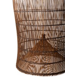 Lampada a sospensione gigante Kamboja C in rattan naturale a forma di campana, intrecciata a mano con finitura scura, altezza 115 cm diametro 58 cm, provenienza Indonesia