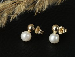 333/- Guld ørestikker med kulturperle Ø 5 mm, gult guld, 8 karat