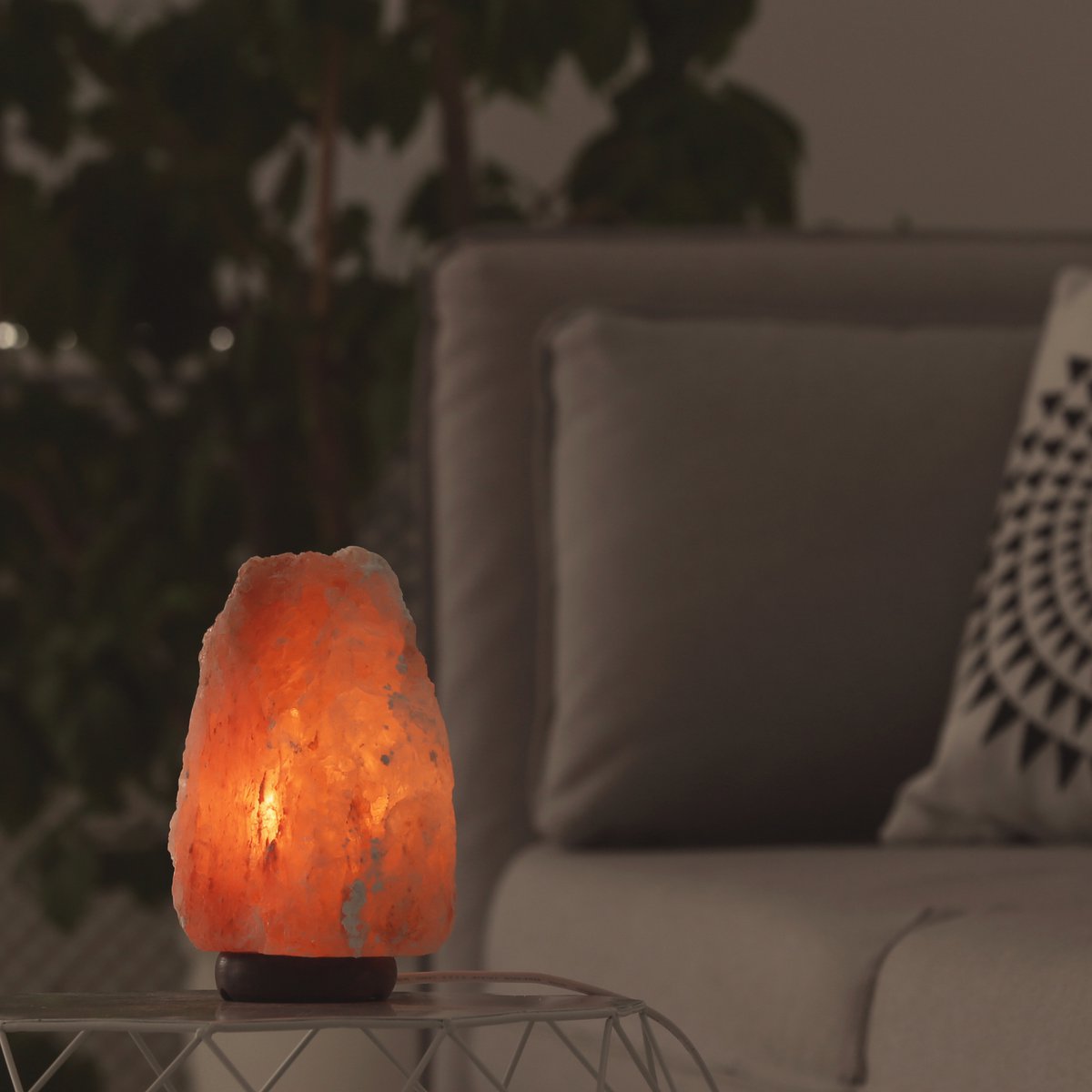Himalayan Salt Crystal Lamp - 2 to 3 kg - Natural Material - Gift Idea and Decoration