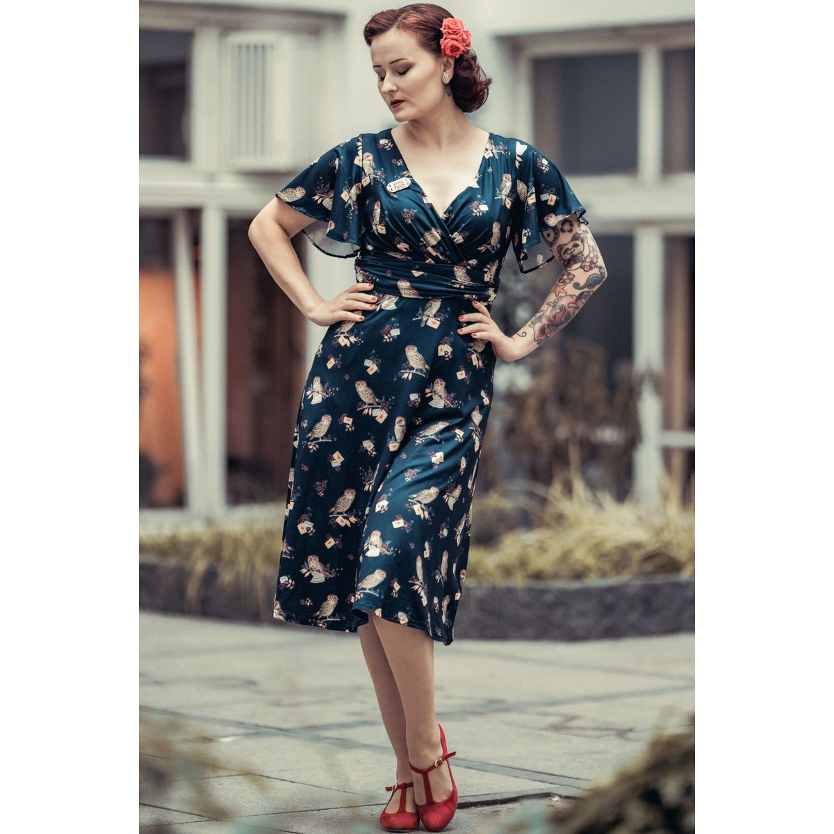 EU STOCK Kleid mit Blütenblattärmeln von Donna in Marineblau und Eulenmuster