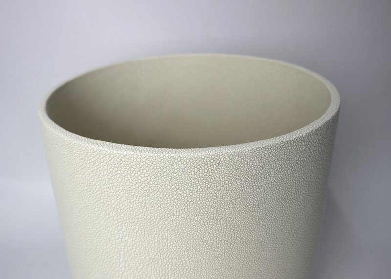 Rund affald af syntetisk lædercreme Ray Optics Coated 22XH28 cm
