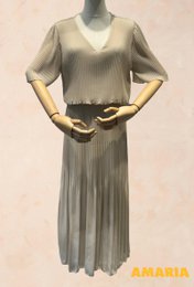 Vestido Largo Plisado Escote Pico - VISCOSA - 31109