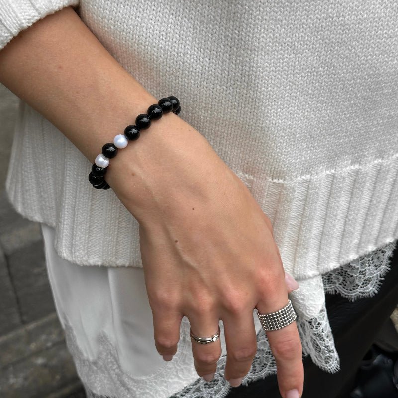 Obsidian & Pearl Bracelet – 8mm Beaded Gemstone Jewelry