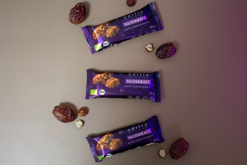 Nusskraft organic date hazelnut bars
