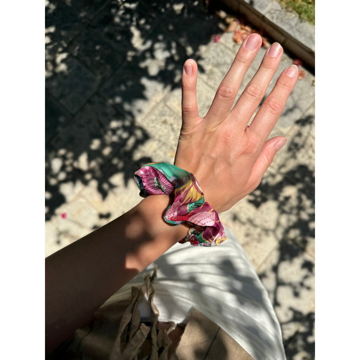 Scrunchie - Bunte Chiffon Blumen - Recycelt