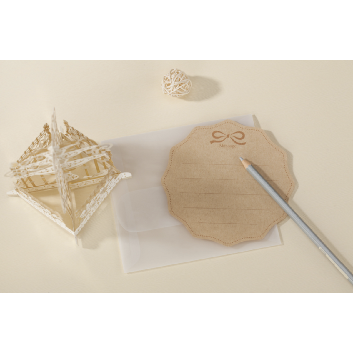 3D Verhuiskaart met vogeltjes en goud wit kooitje incl. berichtenpaneel