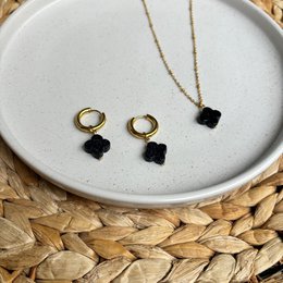 GALAXY CLOVER – Black Sunstone Four-Leaf Clover Necklace